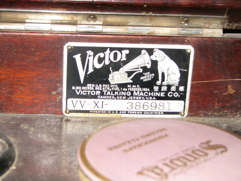 RCA 1904 VICTOR RECORD/TALKING PLAYER  - VINTAGE ANTIQUE - CHRISTMAS SPECIAL!!!!