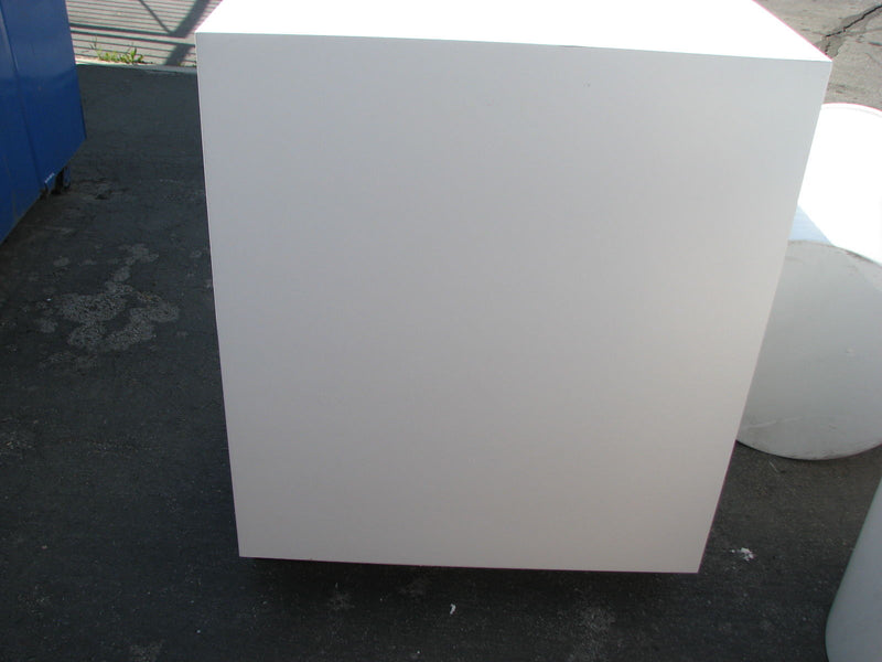 CABINET RETAIL SHOW Display WHITE - Pristine Condition   SPECIAL SALE!!!